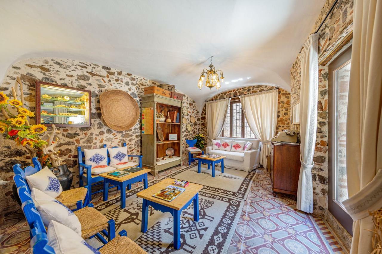 Albergo Diffuso Mannois Orosei Exteriér fotografie